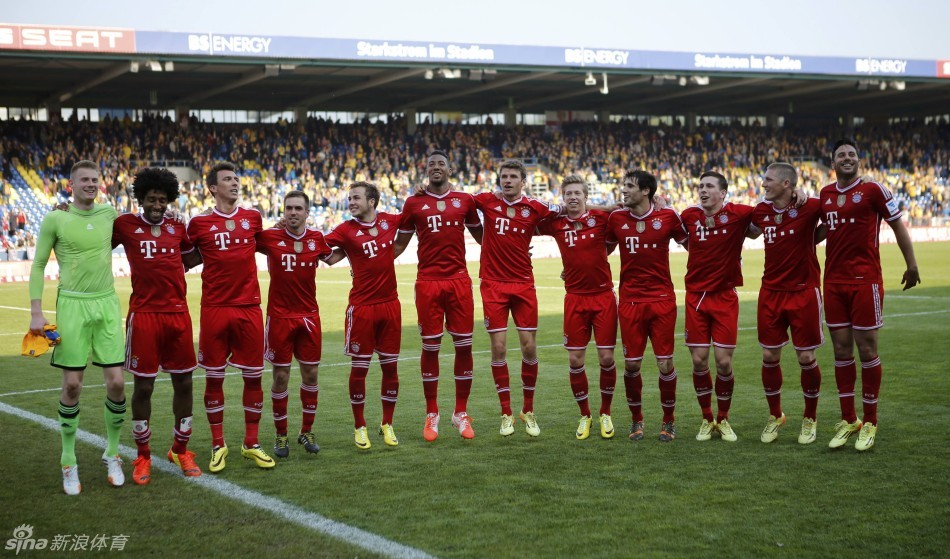 曼城瓜帅巧妙调整击败利物浦（瓜迪奥拉战术微调助曼城力克利物浦）