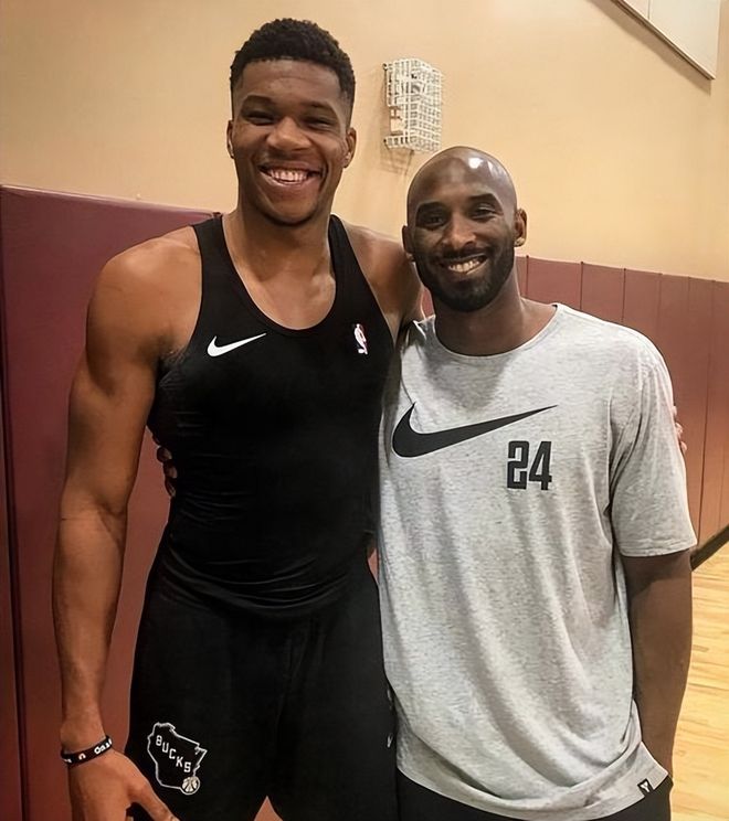 环足奖年度最佳前锋候选：哈兰德、姆巴佩、亚马尔在列（环足奖年度最佳前锋候选名单出炉：哈兰德、姆巴佩、亚马尔入选）