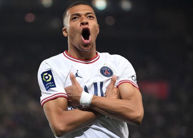 25赛季J联赛最佳颁奖：早川友基MVP，罗德里格斯最佳教练（J联赛25赛季年度颁奖：早川友基当选MVP，罗德里格斯获最佳教练）