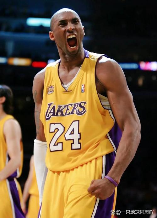 生涯第17年！哈登：我依然想告诉年轻人我能在你头上砍50分（哈登生涯第17季：我仍要向年轻人证明，能在你头上砍下50分）