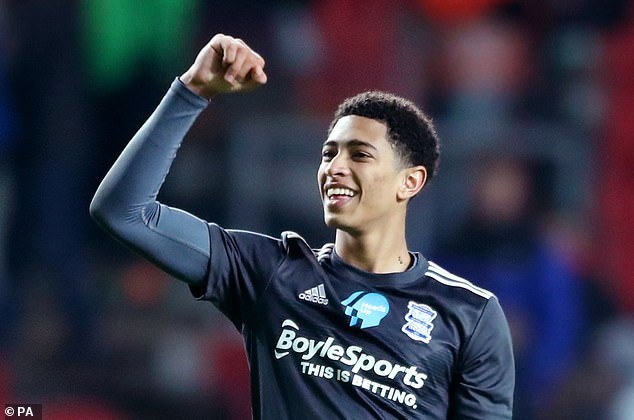 继续施压内格雷拉案，皇马要求获取巴萨审计报告以及票据（皇马加码施压内格雷拉案，索取巴萨审计报告与票据）