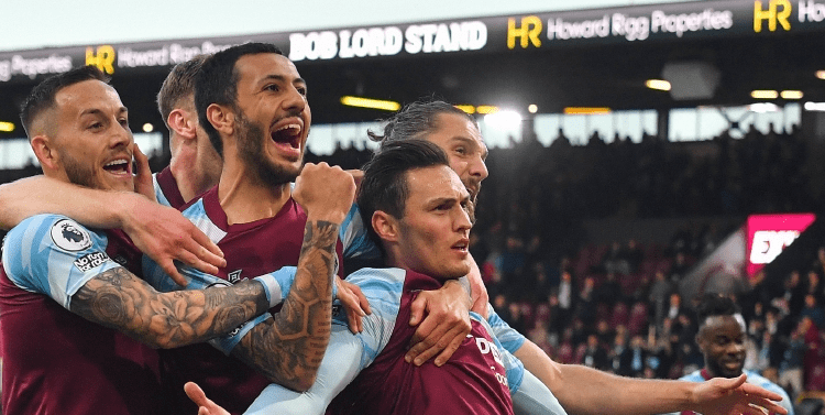 不理想！班凯罗半场6中2拿到7分2断 正负值-5（班凯罗半场低迷：6投2中仅7分2抢断，正负值-5）