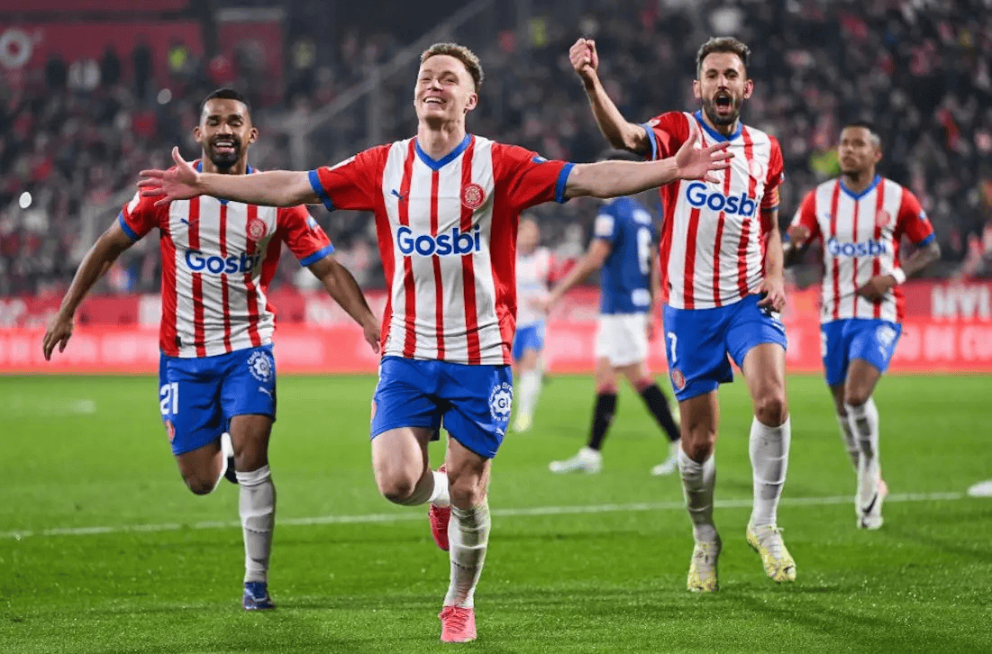 经济观察报：有关方面对国足洋帅年薪心理标准只有150万美元（经济观察报：相关方面对国足外籍主帅年薪预期仅150万美元）