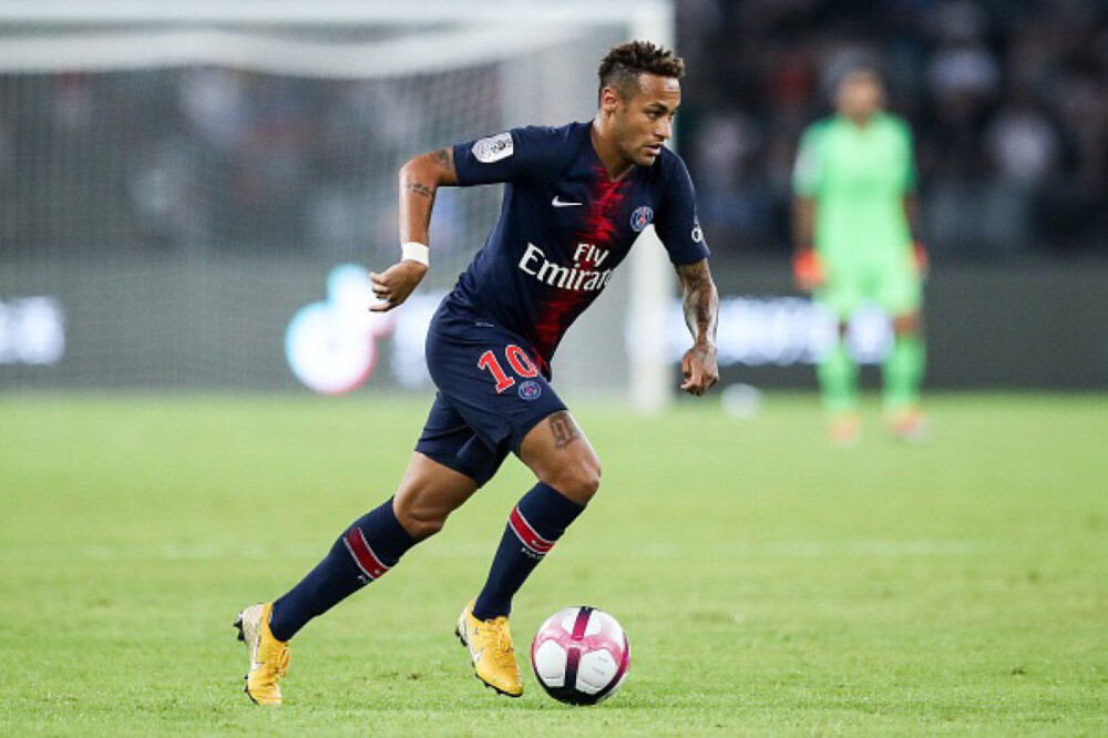 每体：巴萨圣诞节前赛程密集，弗里克已开始大幅轮换球员（每体：圣诞前巴萨赛程紧凑，弗里克已开启大幅轮换）