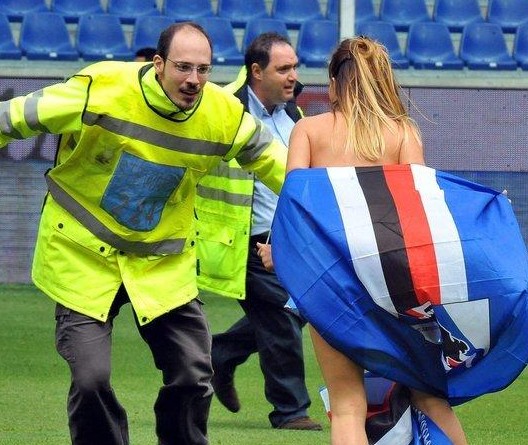 球星撤步跳投太丝滑（球星后撤步跳投行云流水）