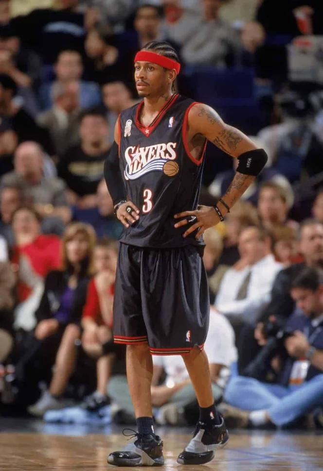 巴媒：内马尔的身体各项数据指标远低于顶级球员标准（巴媒称内马尔多项身体指标逊于顶尖球员标准）