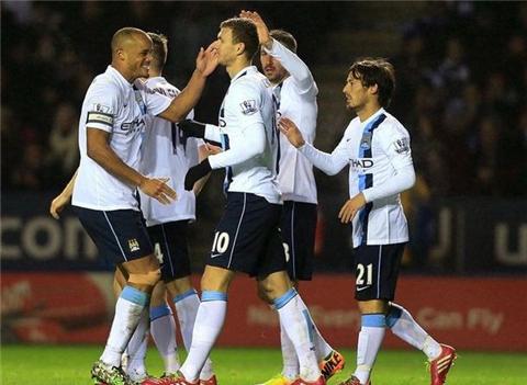 邮报：维拉无意买断埃利奥特，球员遭“冷藏”两月身陷困境（邮报：维拉不打算买断埃利奥特，球员遭雪藏两月陷入窘境）