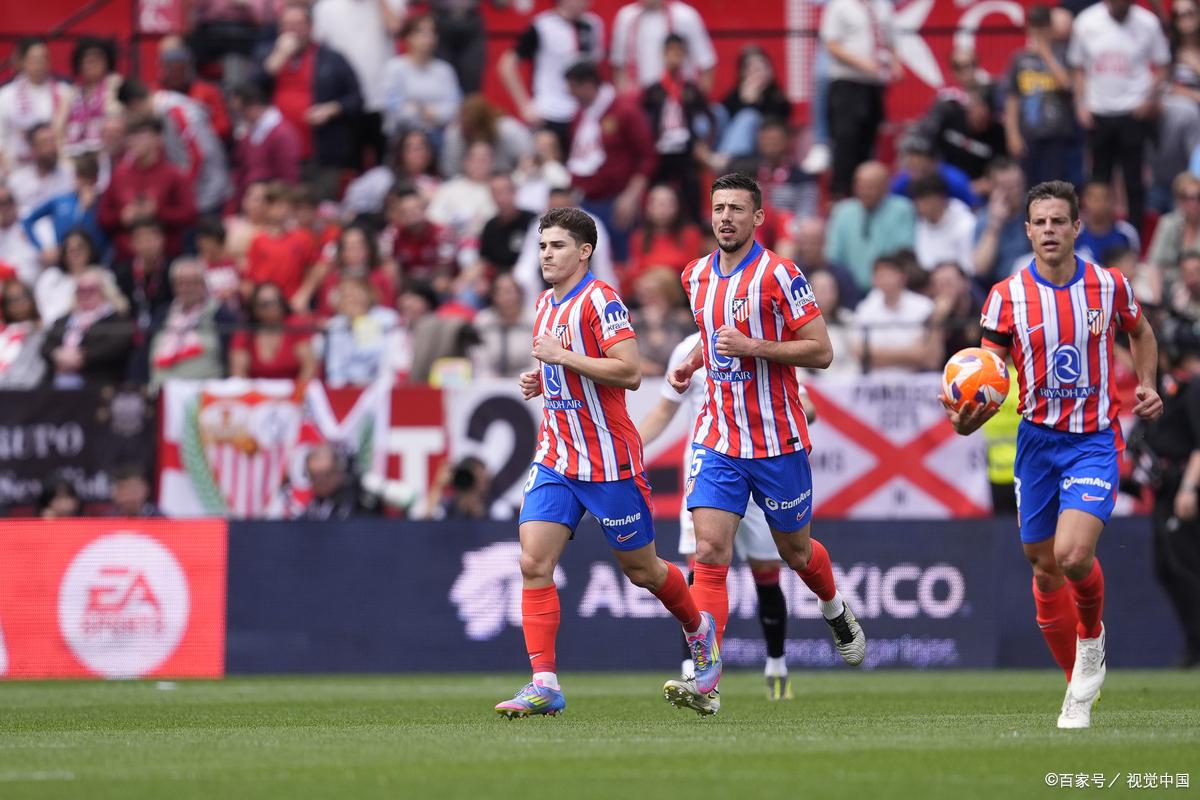 欧冠2-1逆转！巴萨天降神兵：后卫3分钟梅开二度创历史，逼近前八（欧冠2-1大逆转！巴萨神兵突现：后卫3分钟双响创历史，距离八强一步之遥）